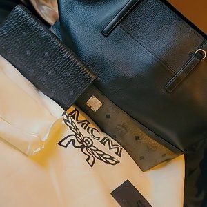 MCM TOTE BAG AND WALLET